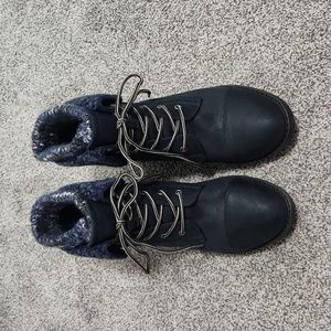 Cliffs by White Mountain Navy Boots